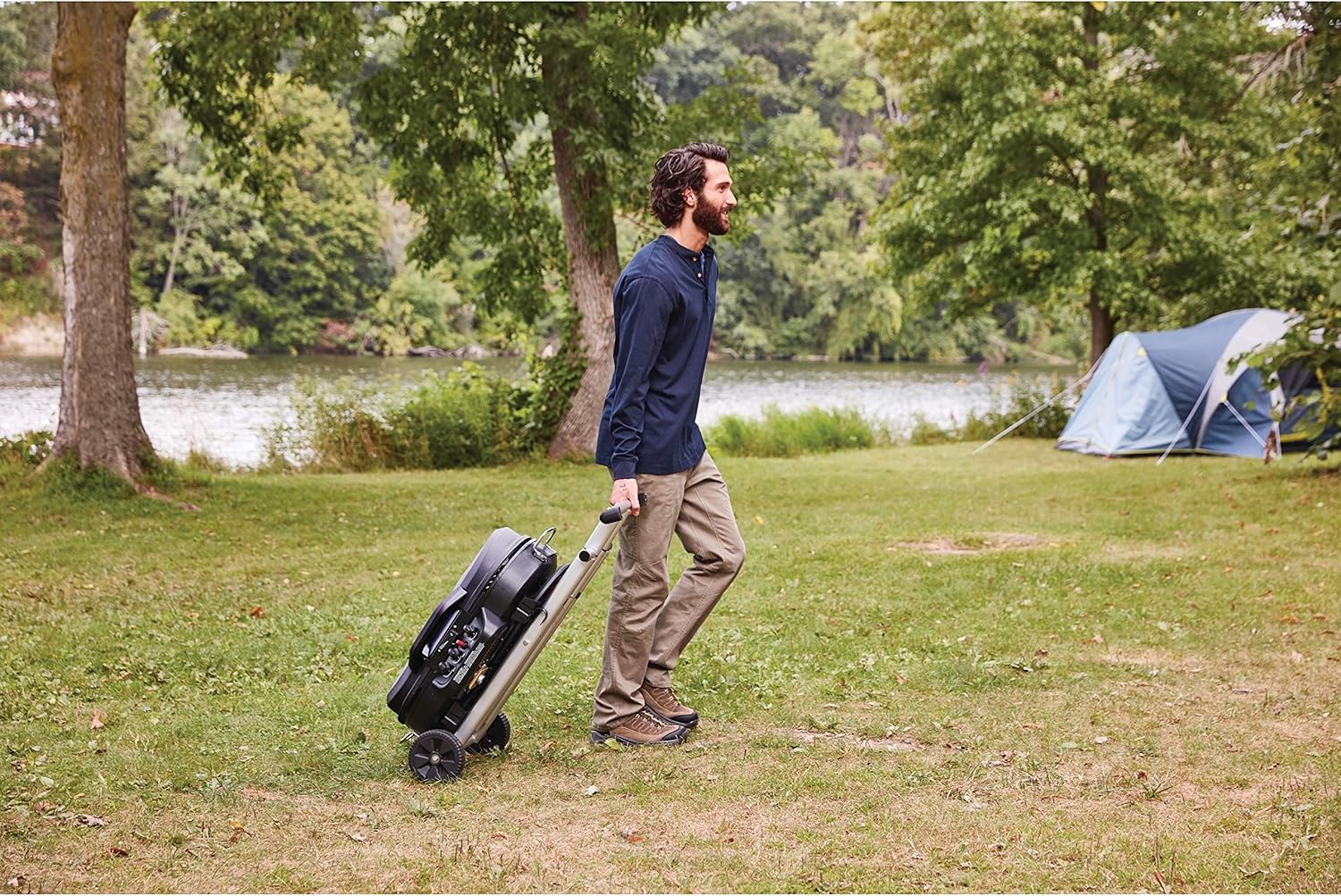 Barbecue vertical portatif au propane RoadTrip 285 avec 3 brûleurs réglables et allumage Instastart