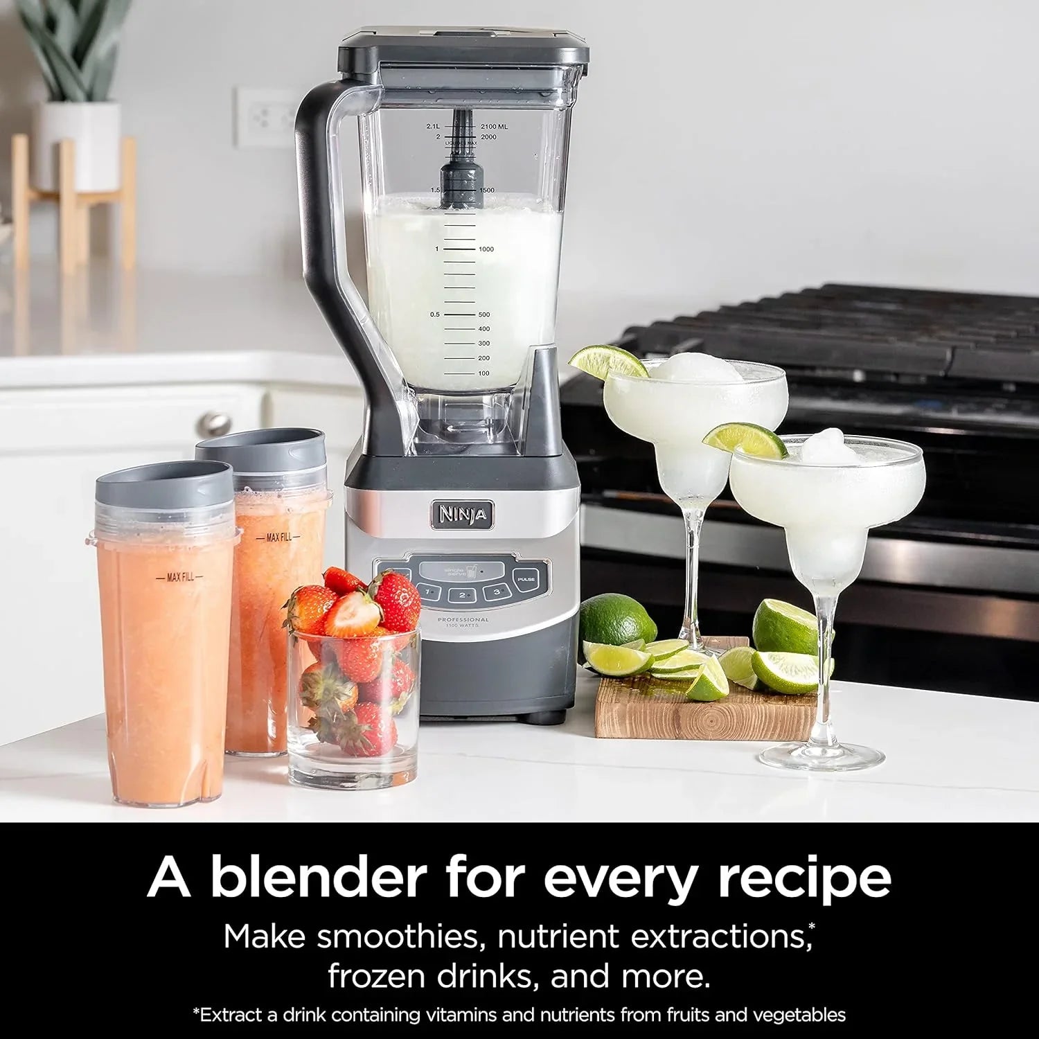 Mixeur compact professionnel Ninja BL660, 1 100 W, 3 fonctions, idéal pour les boissons glacées, les smoothies, les sauces et bien plus encore.