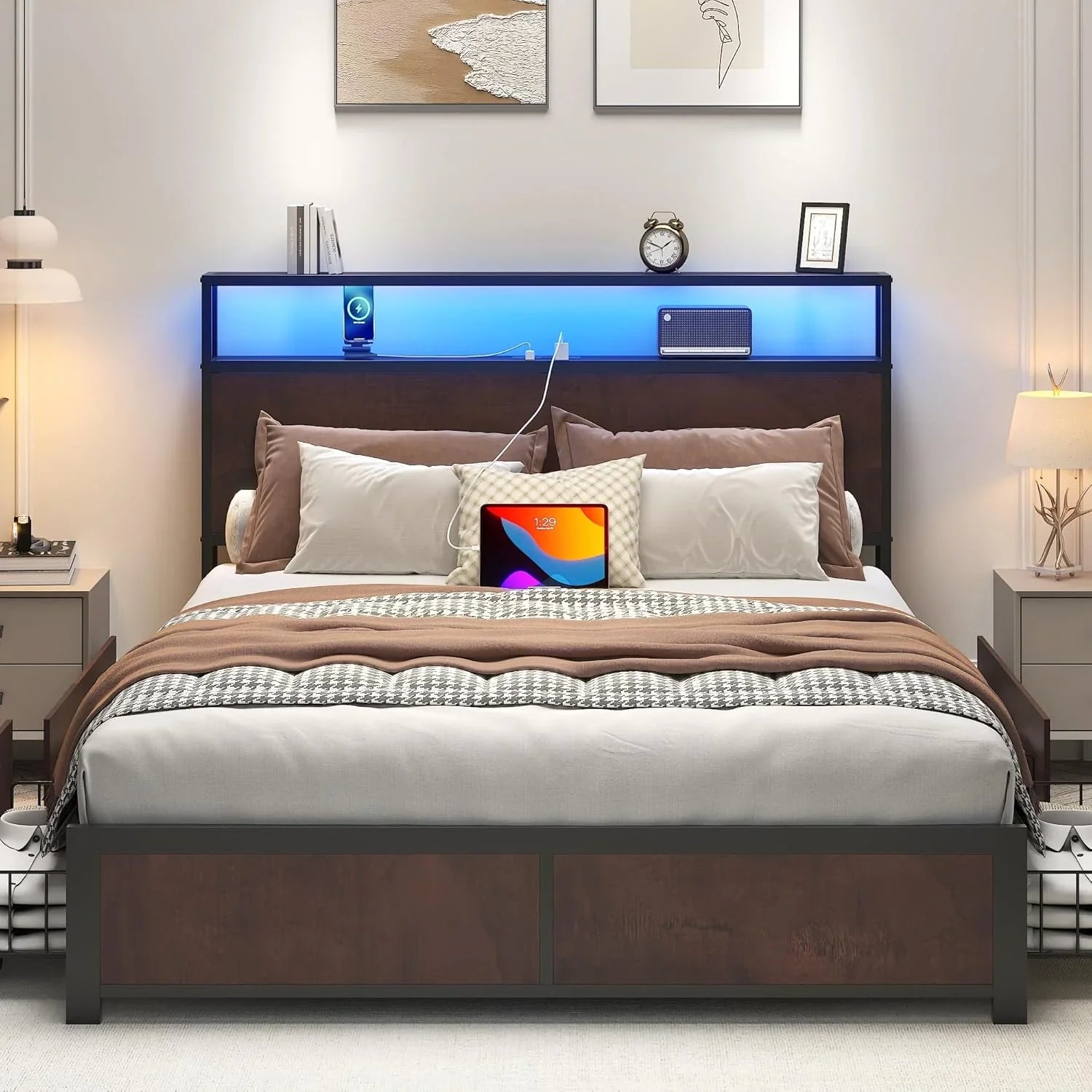 Cadre de lit Queen Lifezone avec tête de lit double et plateau de rangement en métal