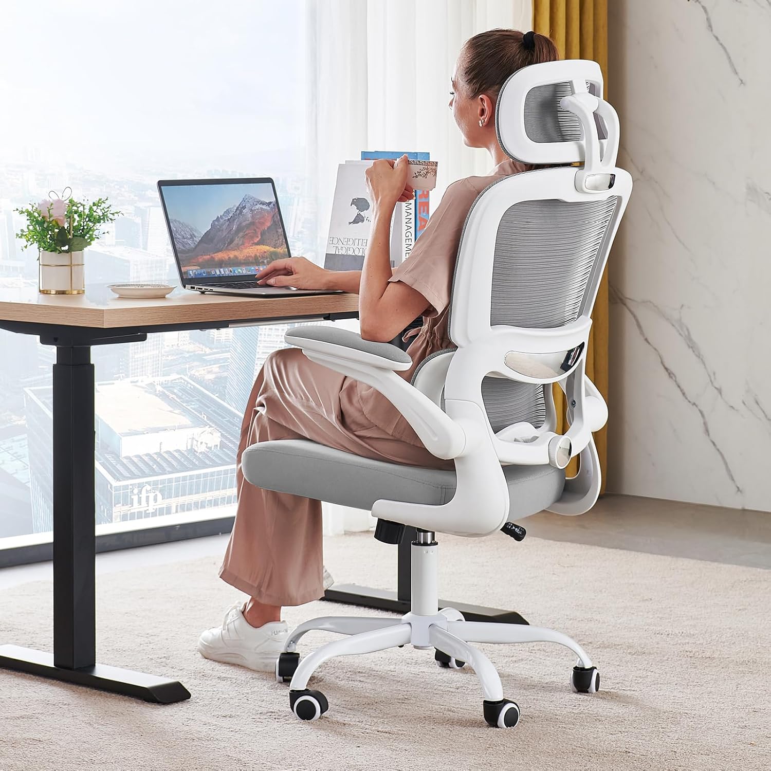 Chaise de bureau ergonomique, chaise de bureau en maille avec roulettes, capacité de charge de 150 kg, chaise de jeu confortable, dossier haut