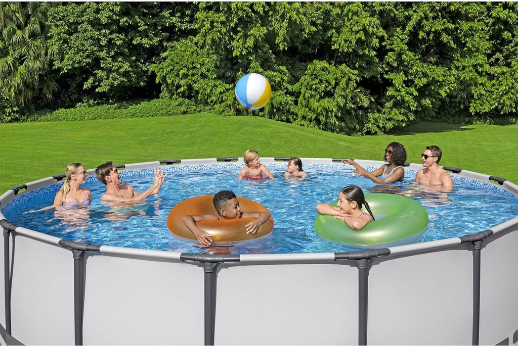 Piscine hors sol extérieure ronde Steel Pro MAX de 4,2 m x 122 cm avec cadre métallique et pompe de filtration de 1 000 litres, échelle et bâche
