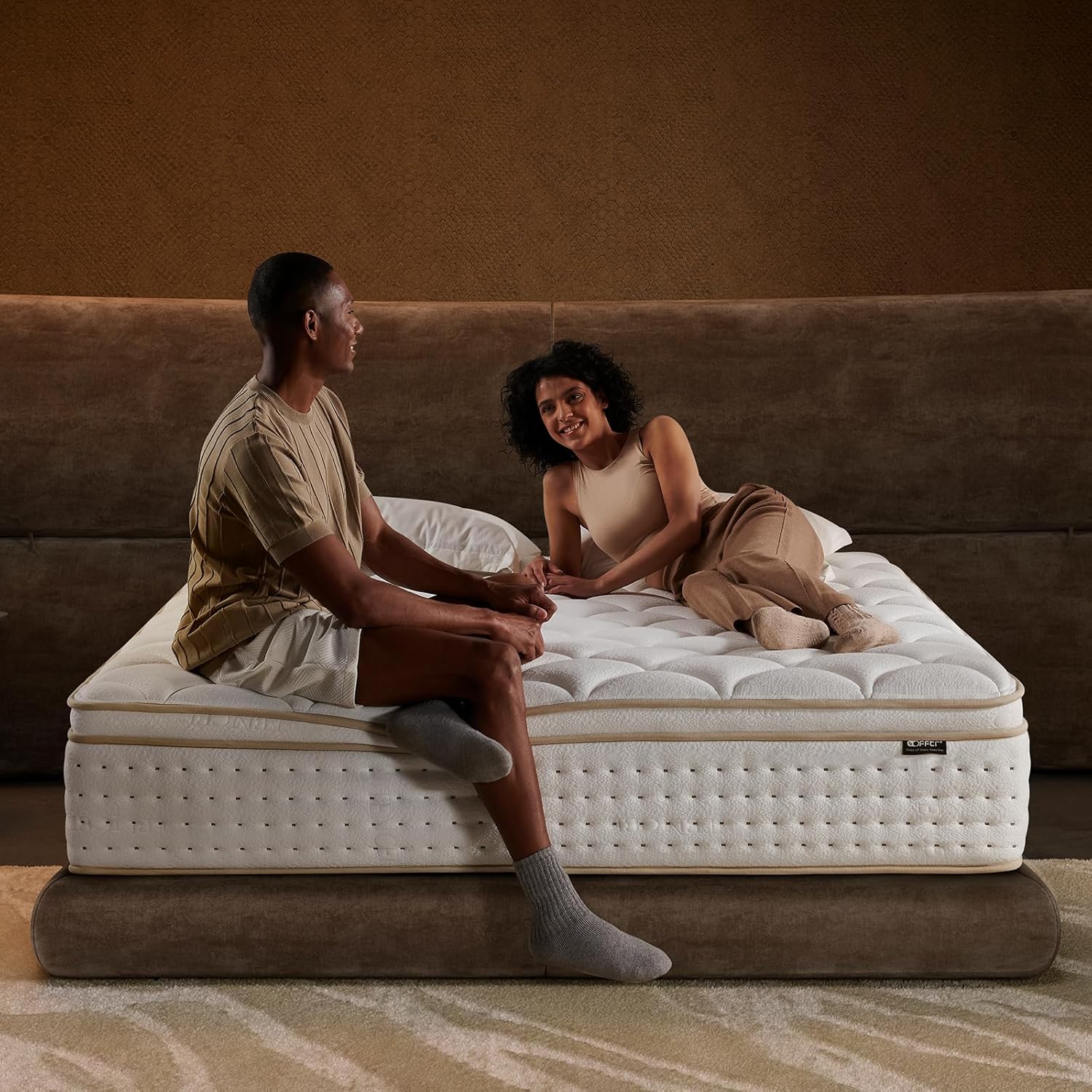 Matelas Queen de 12 pouces dans une boîte avec mousse à mémoire de forme pour un soutien lombaire supplémentaire