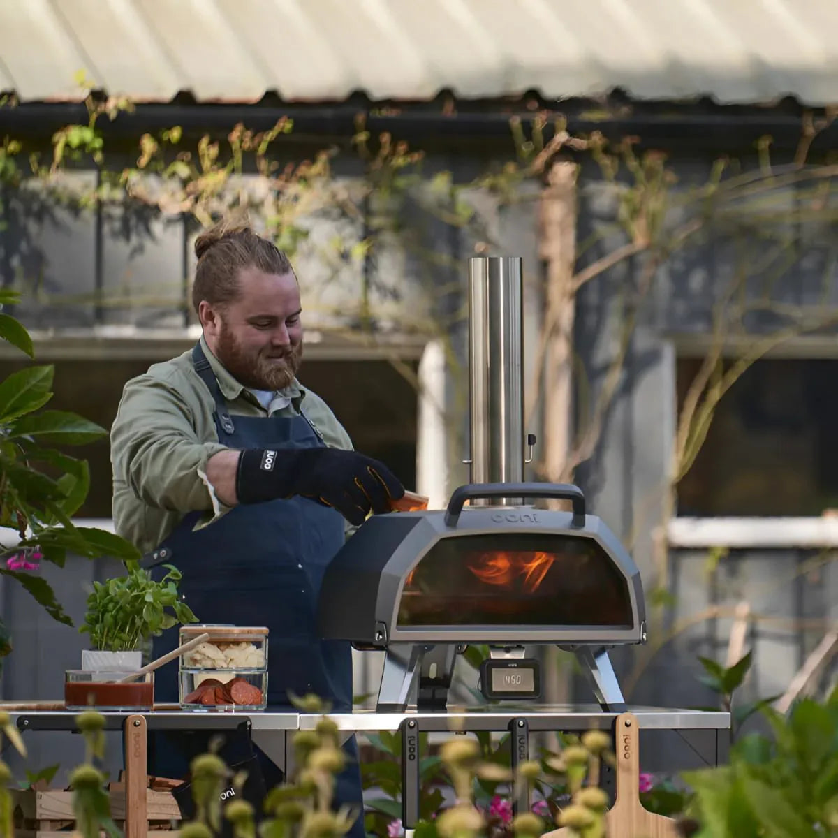 Four à pizza d'extérieur multi-combustibles Ooni Karu 12 - Cuit une pizza de 12 pouces en 60 secondes