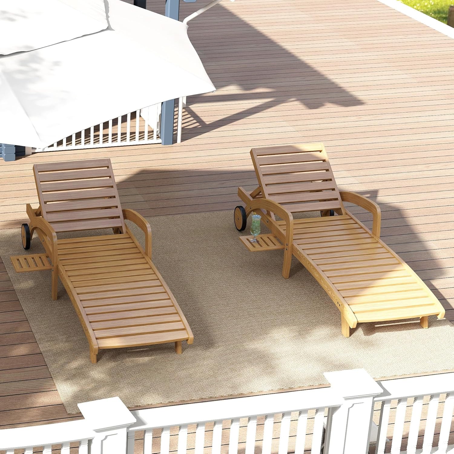 Chaise longue de piscine réglable à 5 positions Chaise longue en bois avec table d'appoint coulissante