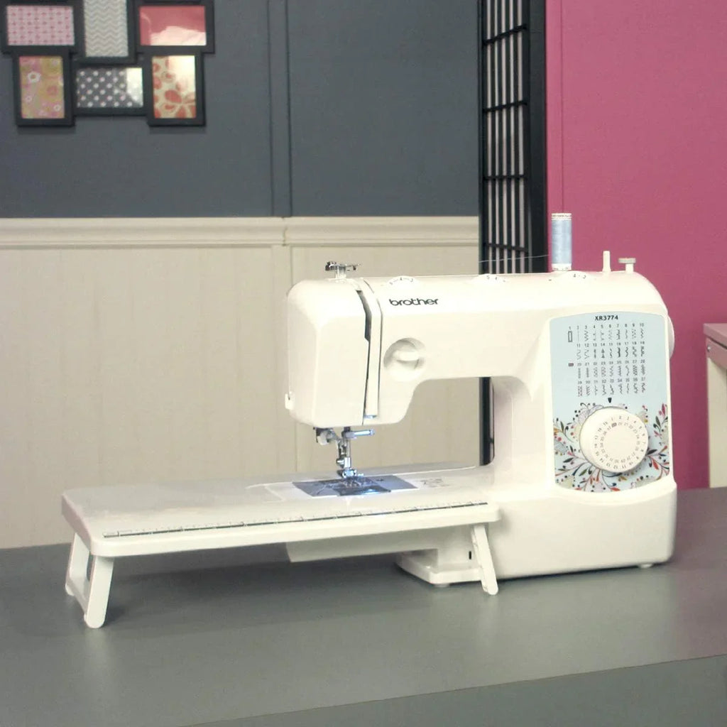 Machine à coudre et à quilter XR3774, 37 points intégrés, 8 pieds de couture inclus