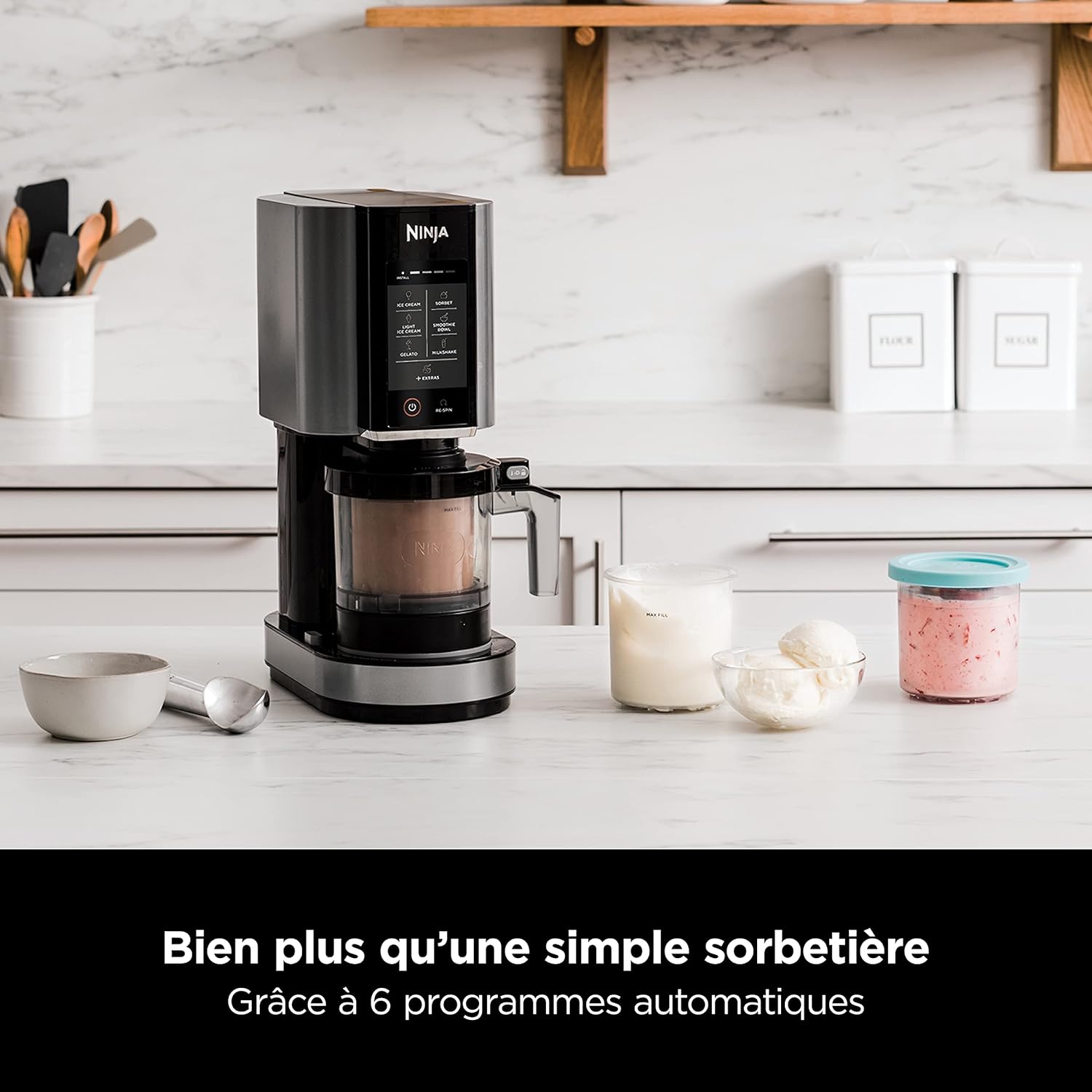 Sorbetière Ninja CREAMi 7 programmes pour glaces sorbets smoothies et milkshakes, noir/argent 1,4 L