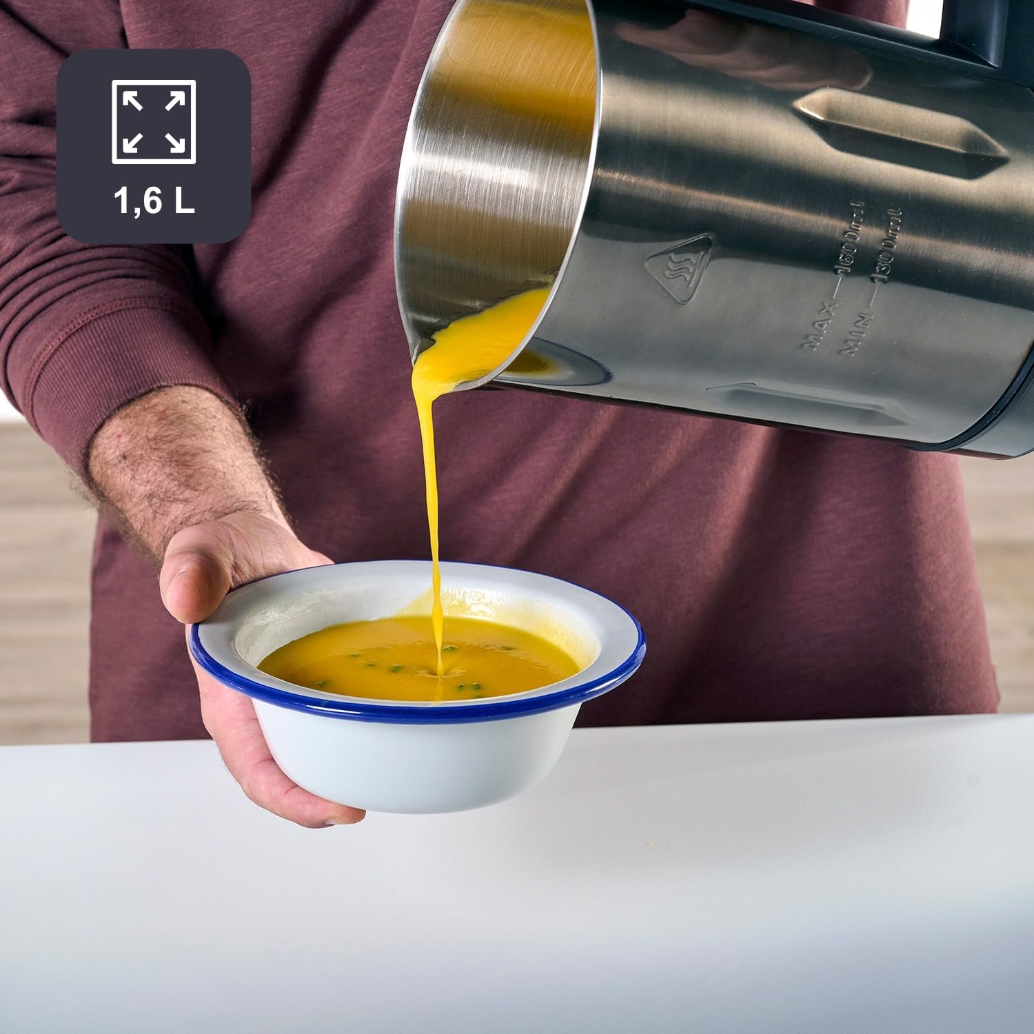 BLACK+DECKER BXSM1000E - Soepmaker 1040W | Roestvrijstalen kan 1,6L | 7 automatische programma's | Smoothies, compotes en soepen | Warmhoudfunctie | Digitaal display | BPA-vrije materialen 