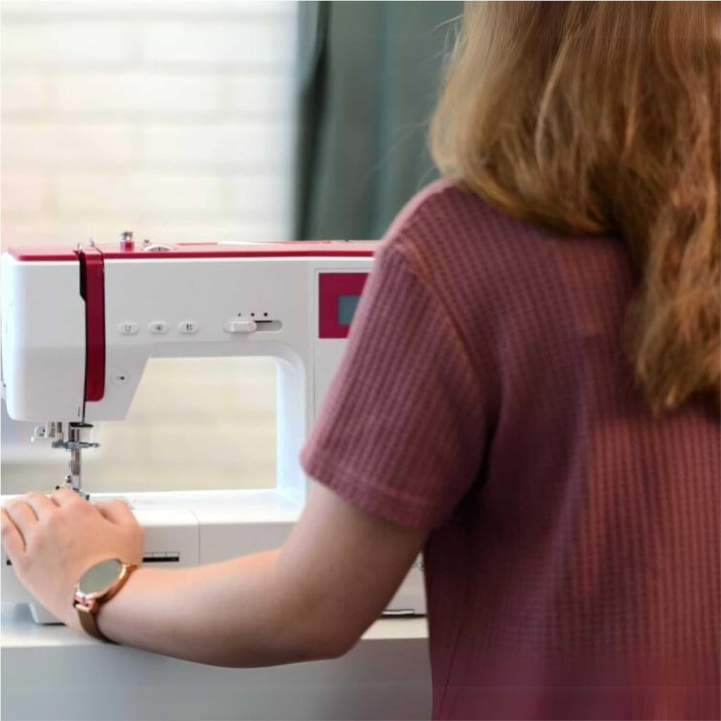 Bernette Sew&amp;GO8 computergestuurde naaimachine met 197 naaiprogramma's, vrije arm, multifunctioneel scherm, naaien, patchwork, quilten, wit 