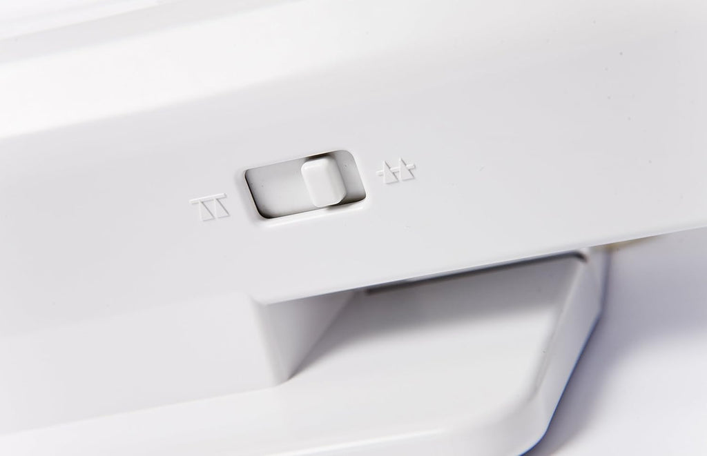 Brother CX70PES (nieuw model) - Elektronische naaimachine met 70 steken + tafel en tas inbegrepen, wit 