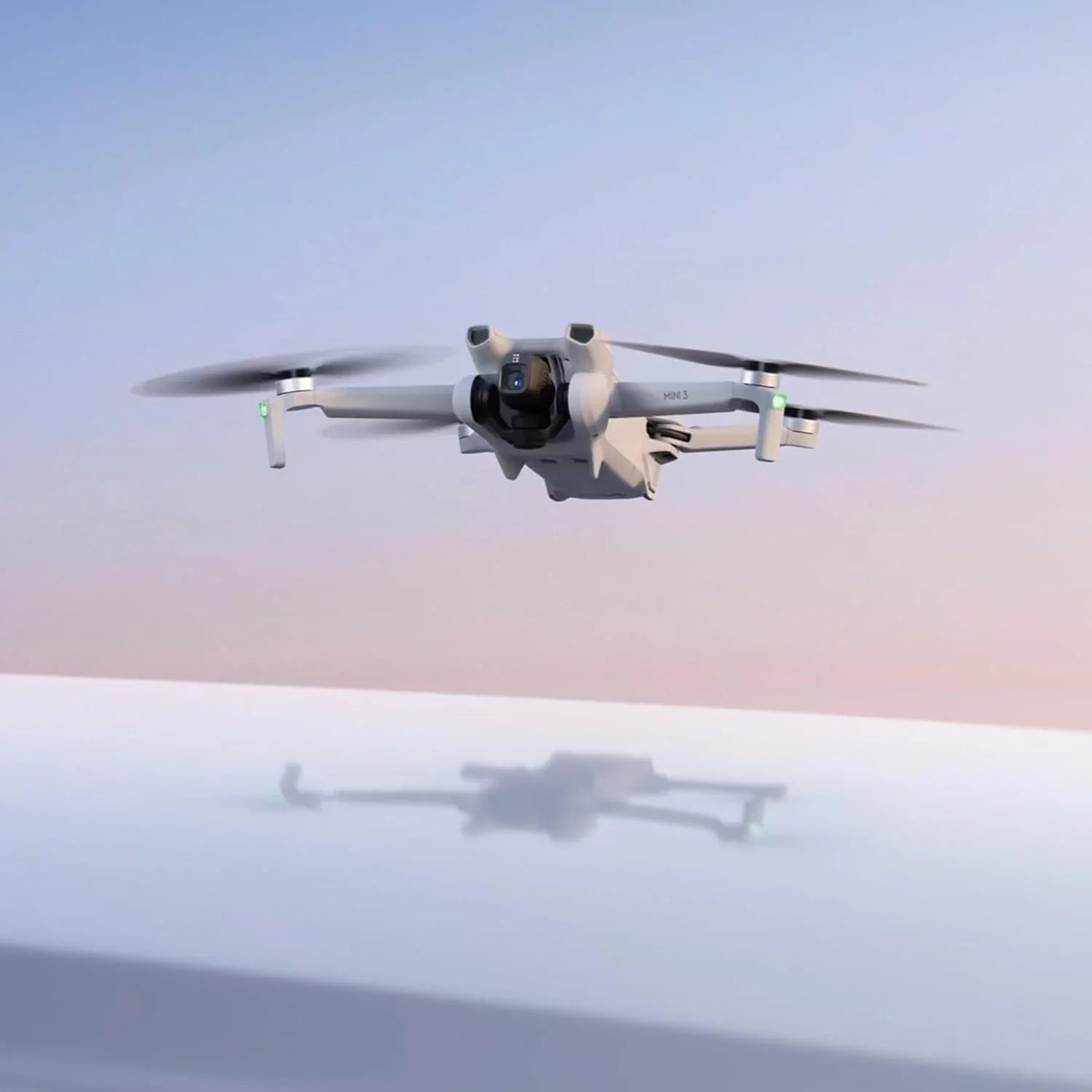 Drone DJI Mini 3 Adult 4K Camera : 38 minutes de temps de vol et jusqu'à 10 km (32 800 pi) de distance de transmission vidéo