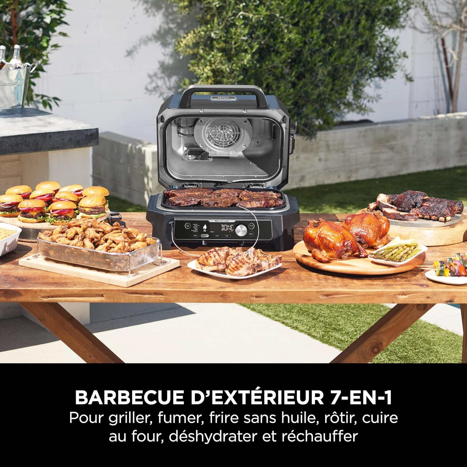 Barbecue et fumoir électrique Ninja Woodfire Pro Connect XL avec contrôle d'application, 2 sondes, grille, couvercle, doublures et brosse, gril et friteuse sans huile 7 en 1