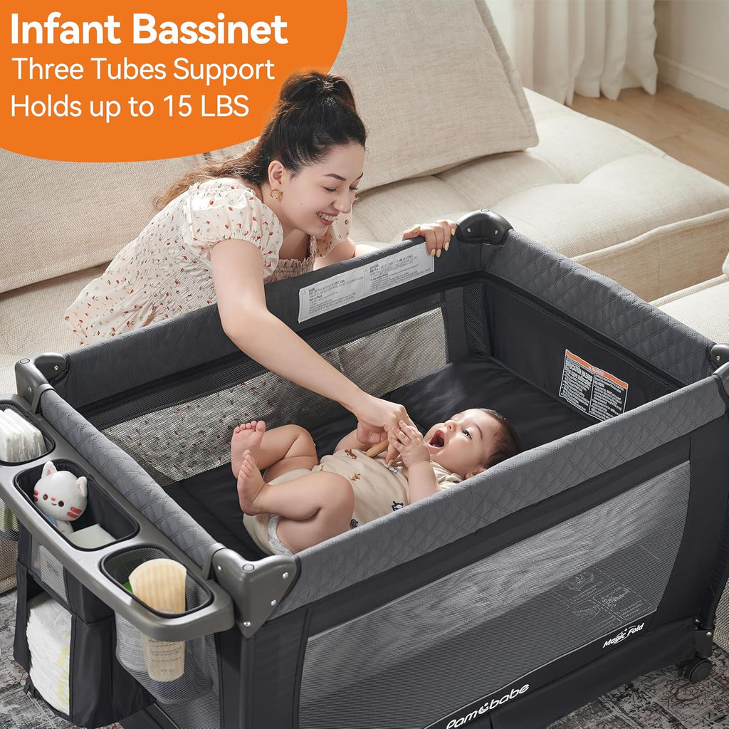 Parc pour bébé Pamo Babe - Le cadre en acier robuste offre un espace de couchage sûr et un berceau portable