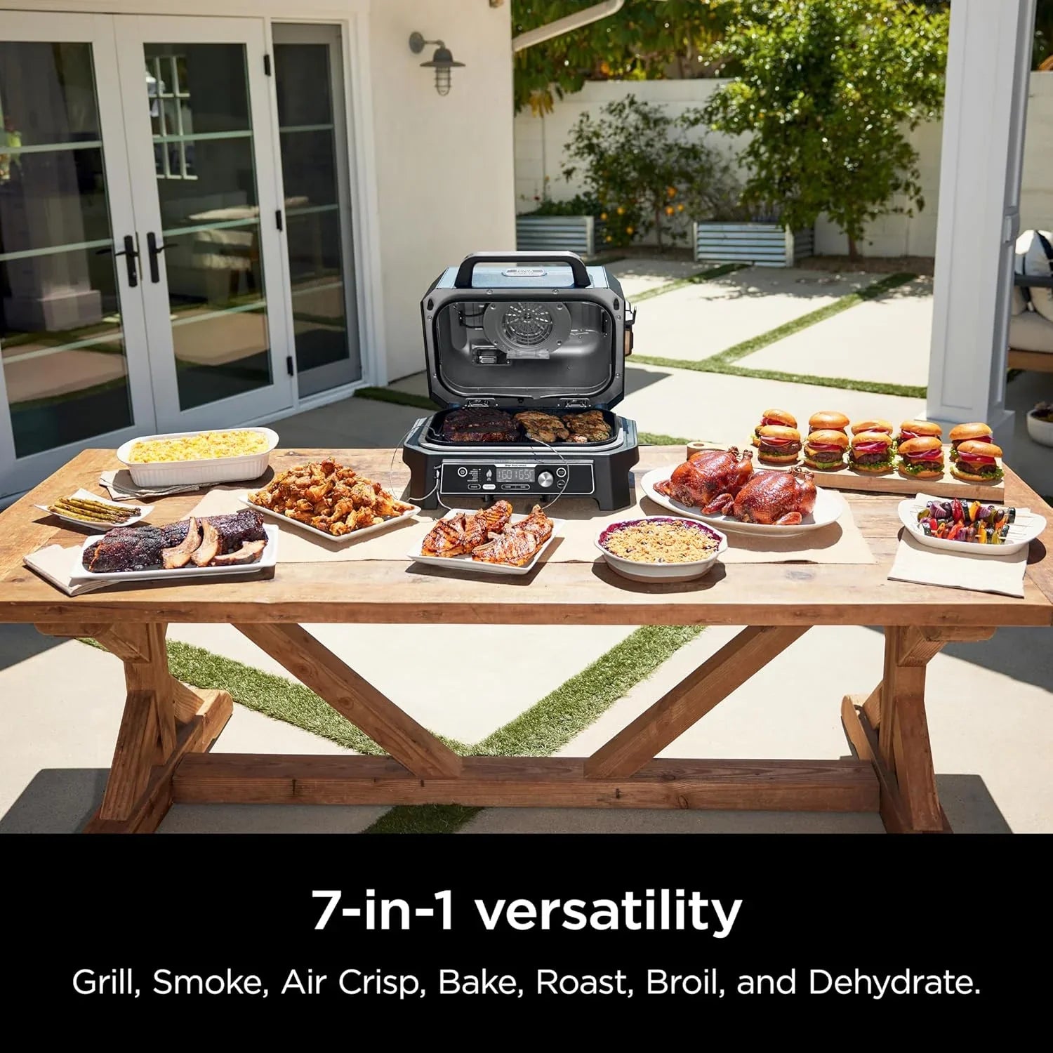 Ninja Woodfire Pro XL Barbecue et fumoir d'extérieur, thermomètre, gril principal 4 en 1