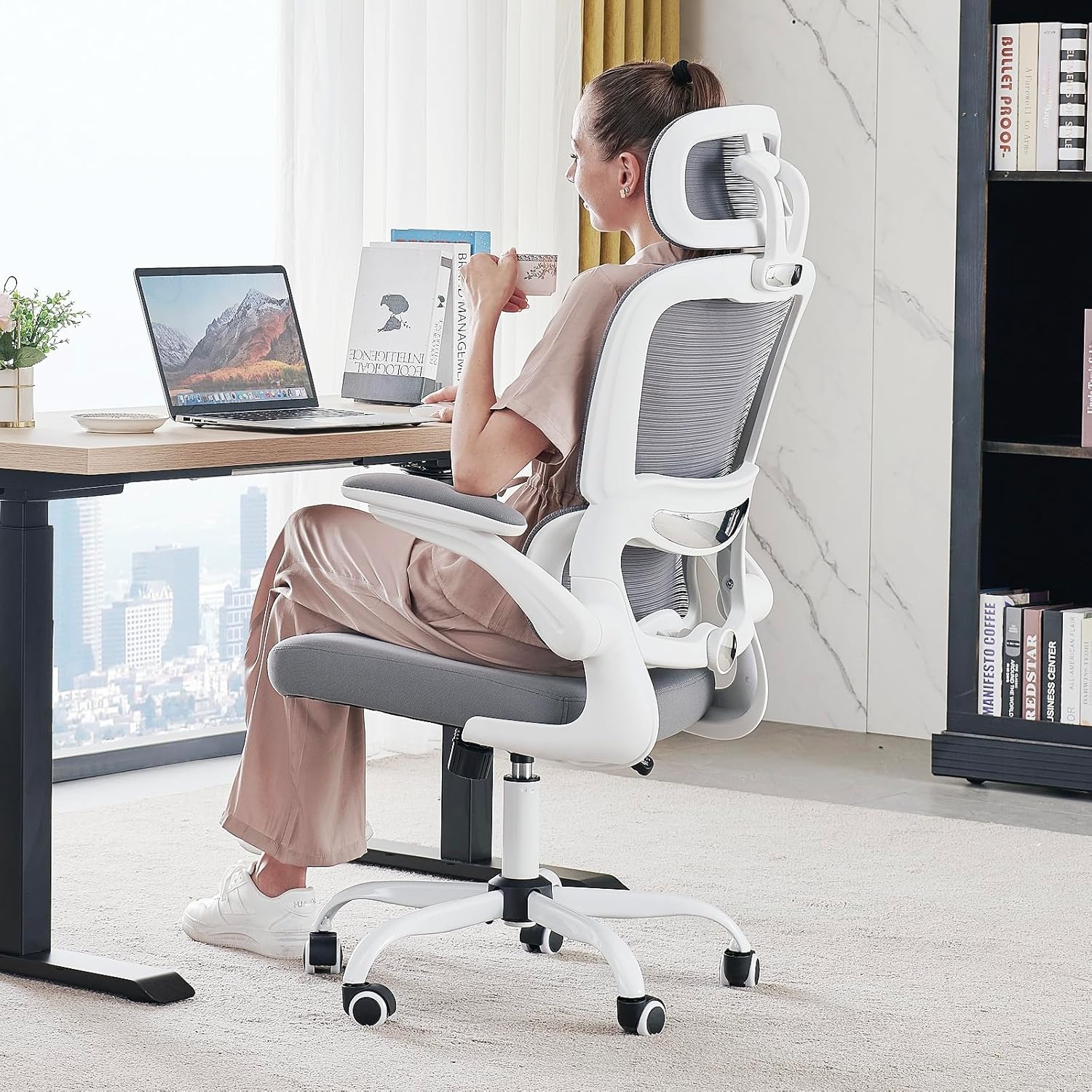 Chaise de bureau ergonomique, chaise de bureau en maille avec roulettes, capacité de charge de 150 kg, chaise de jeu confortable, dossier haut