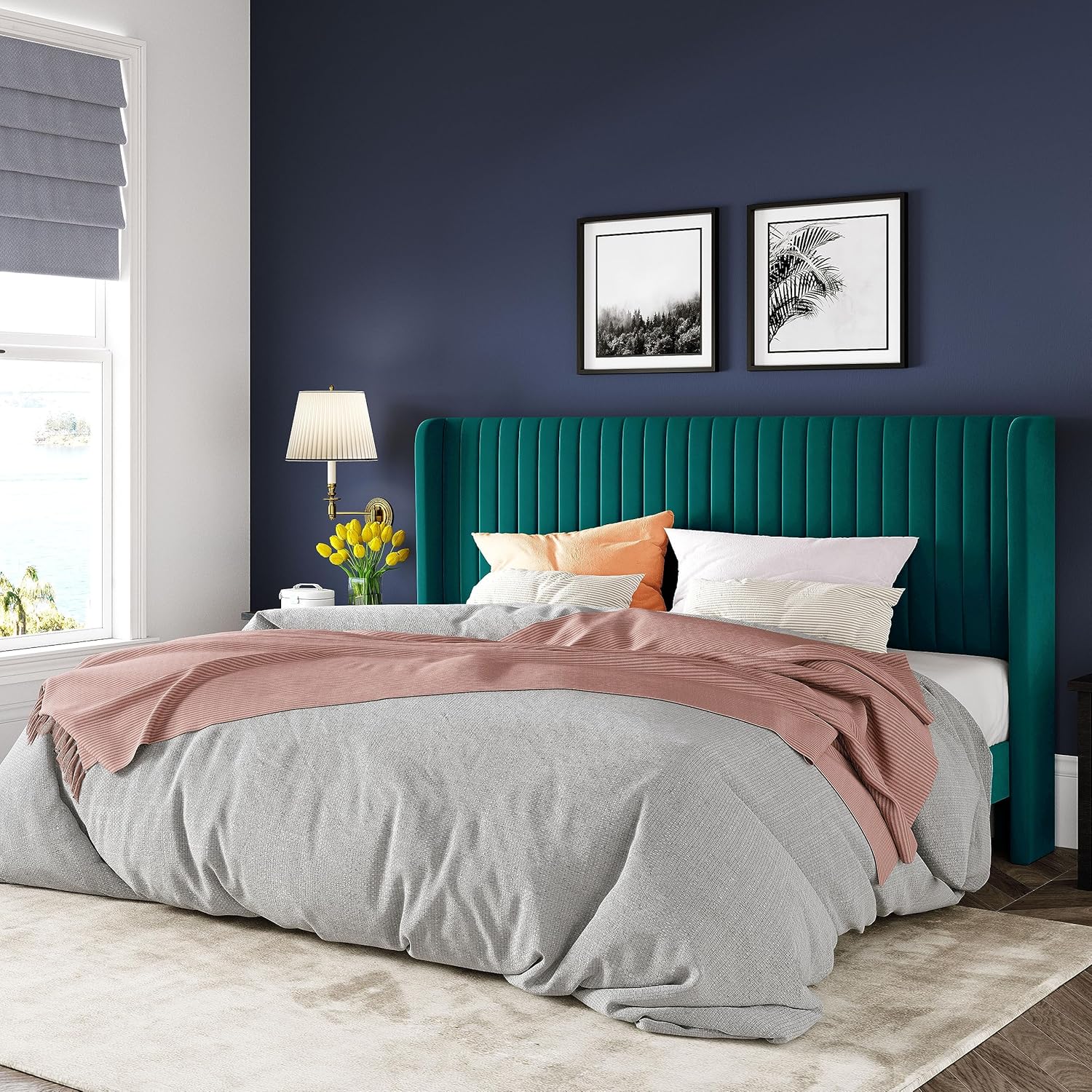 Cadre de lit Allewie en velours pleine grandeur/tête de lit capitonnée à oreilles verticales/lit plateforme rembourré/lattes en bois robustes